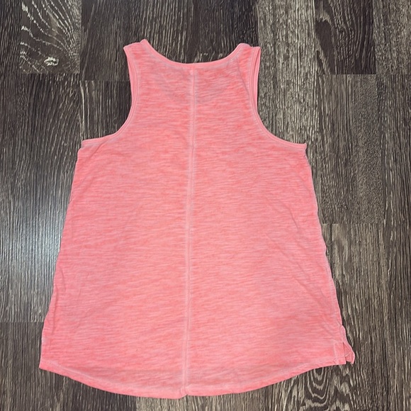 Girls size Large tank tops 1 pink and one purple - Picture 3 of 11